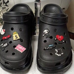 Crocs Classic Mega Crush Clog